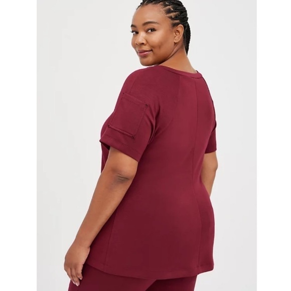 NWT TorridStrong Waistband Short Sleeve Scrub Top In Burgundy - Picture 5 of 10